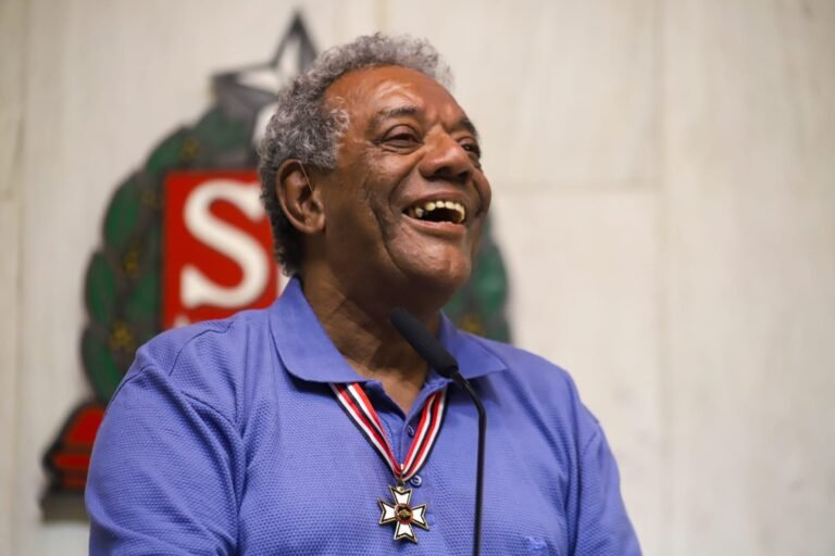 Entrega do Colar de Honra ao Mérito Legislativo ao Dr. Benedito Barbosa
